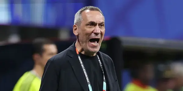 بالفيديو.. دونيس يعتقد أن مباراة الرأس الأخضر هي الأخيرة في المونديال!