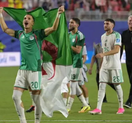 فيديو: ماذا قال رياض محرز للاعبي الجزائر قبل انطلاق مباراة النمسا؟