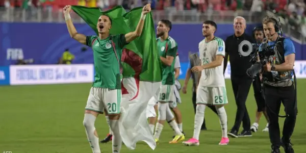 فيديو: ماذا قال رياض محرز للاعبي الجزائر قبل انطلاق مباراة النمسا؟