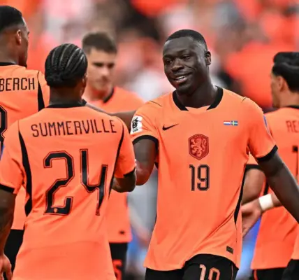 وفاة نجل كودي جاكبو نجم هولندا قبل مواجهة المغرب في كأس العالم - اليوم السابع