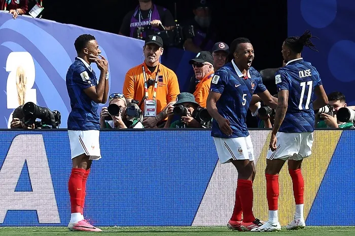 فرنسا بالقوة الضاربة في مواجهة السويد بكأس العالم