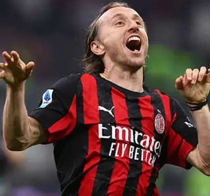 رسميًا.. ميلان يجدد عقد لوكا مودريتش حتى صيف 2027