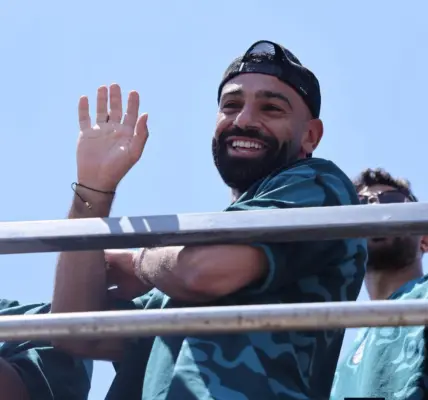 المطالب المالية وراء تعثر انتقال محمد صلاح للدوري السعودي
