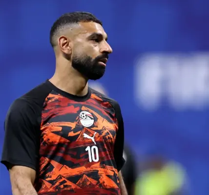 محمد صلاح يشترط راتباً استثنائياً للموافقة على عرض بشكتاش.. فيديو