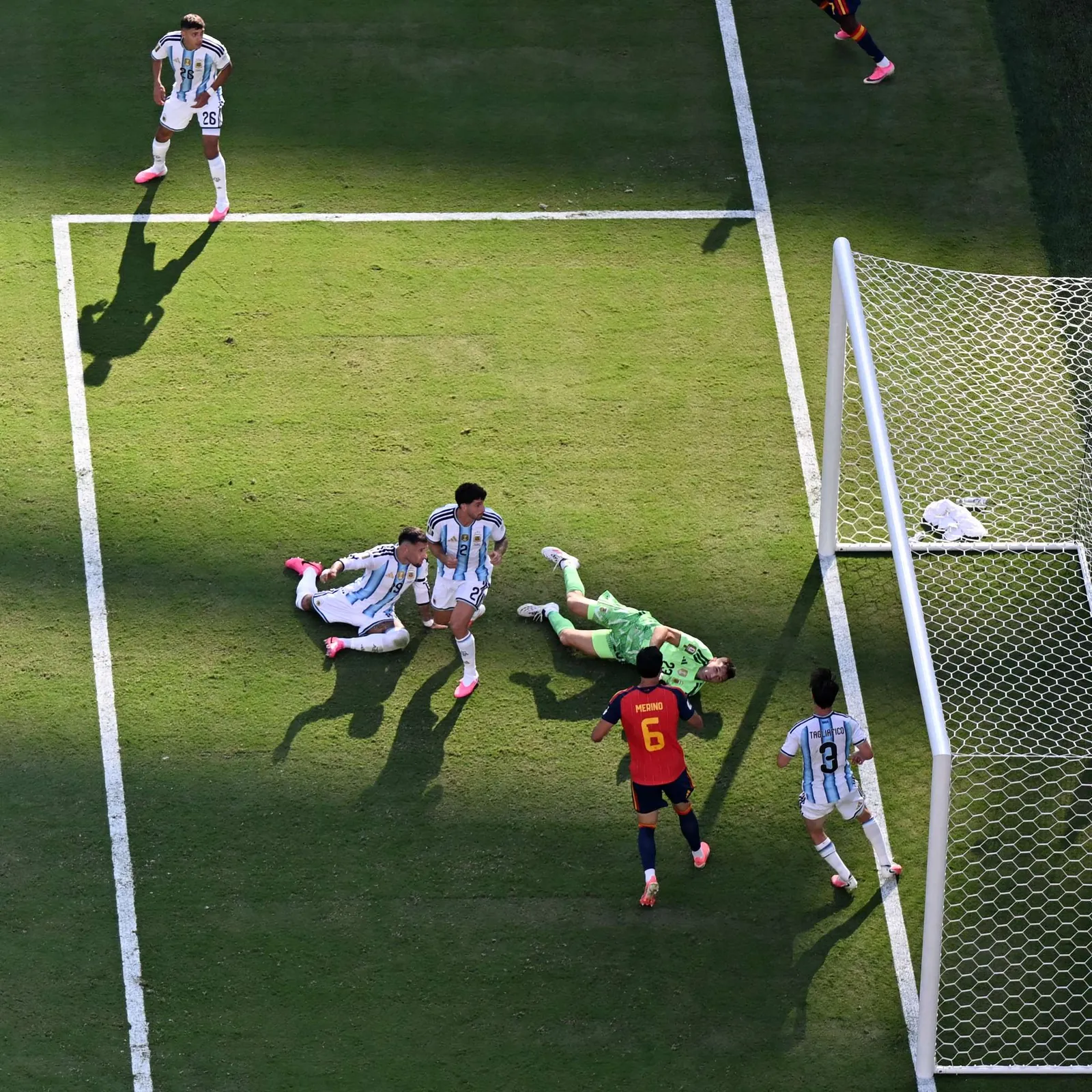 TOPSHOT-FBL-WC-2026-MATCH104-ESP-ARG-FINAL